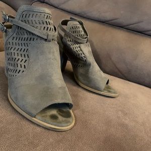 American Eagle Heels